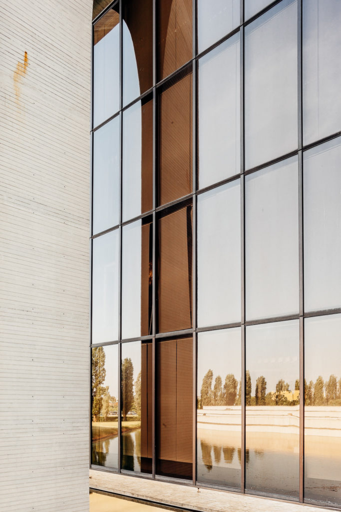 Palazzo Mondadori Oscar Niemeyer Niccolò Vonci 2017
